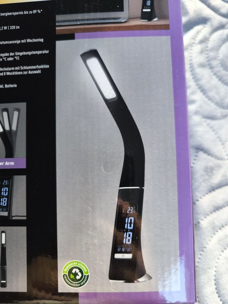 Lampa LED z wyświetlaczem Livarno
