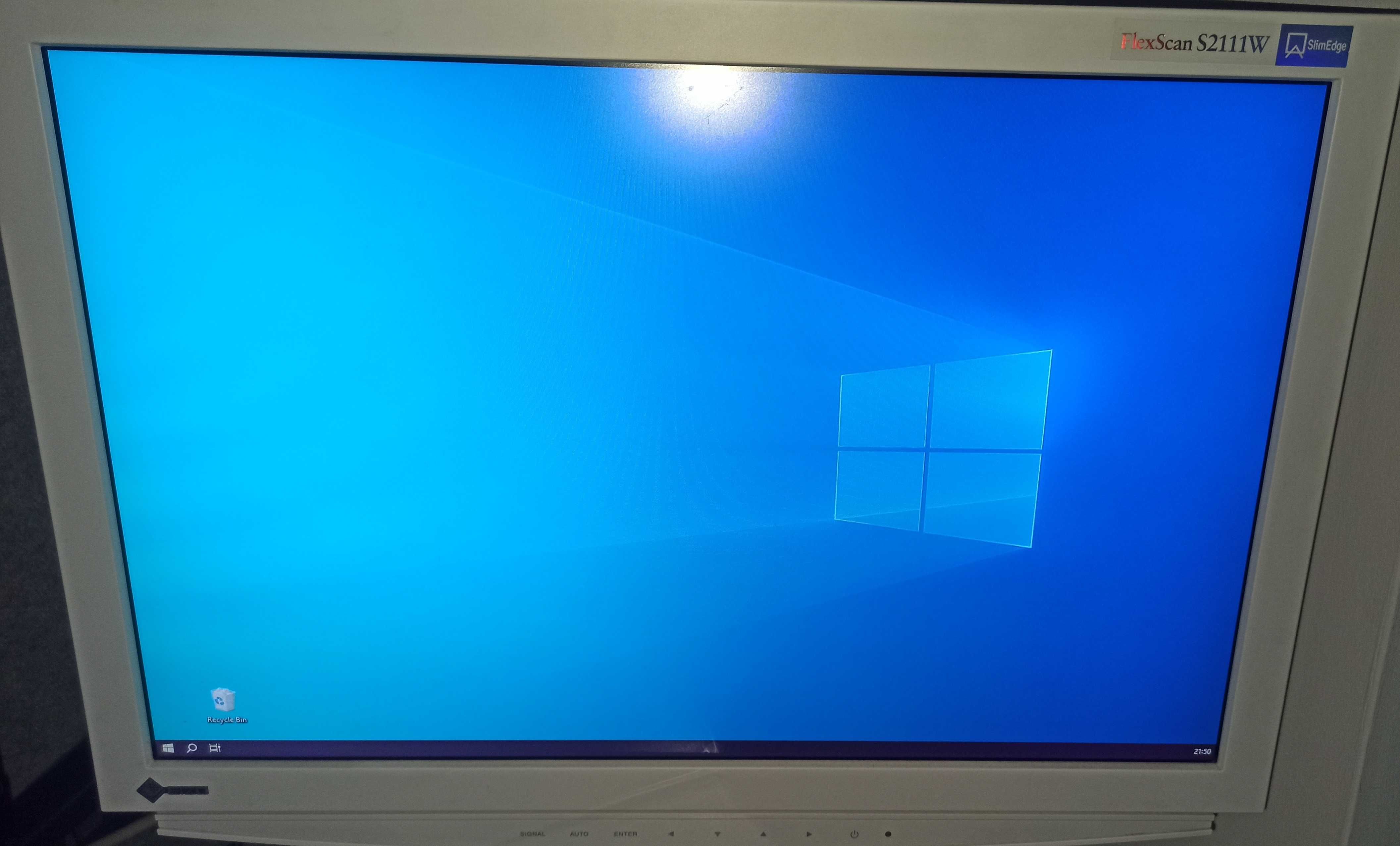 Monitor Eizo Flexscan S2111W 21'' w pełni sprawny (+kable)