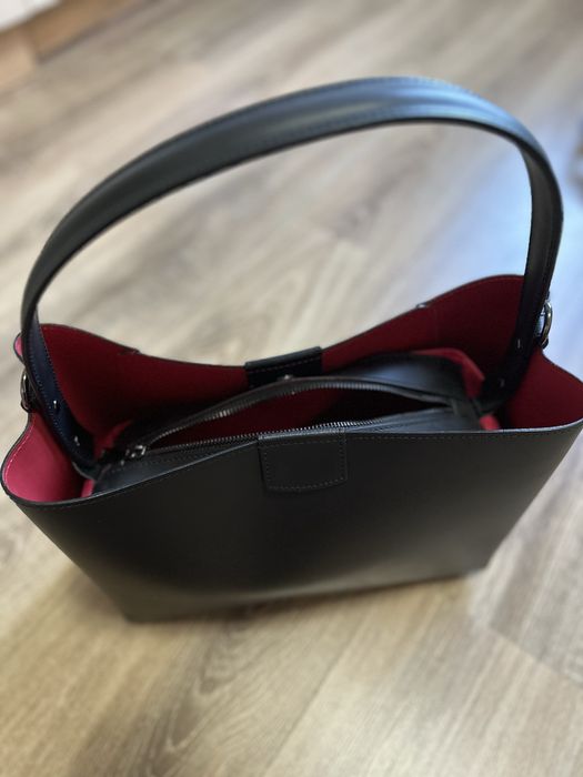 НОВА Стильна чорна сумка шкіра розмір А4 велика матова