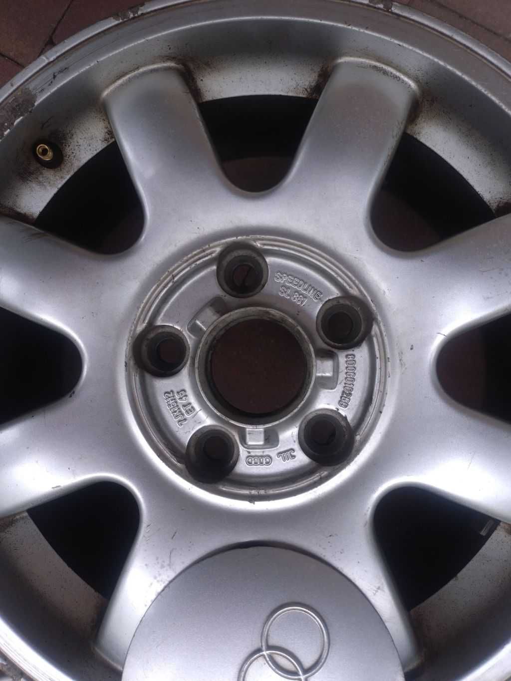 4 sztuki felgi aluminiowe do Audi 7JX15H2 ET45