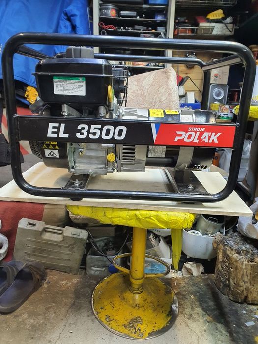 Генератор HONDA.