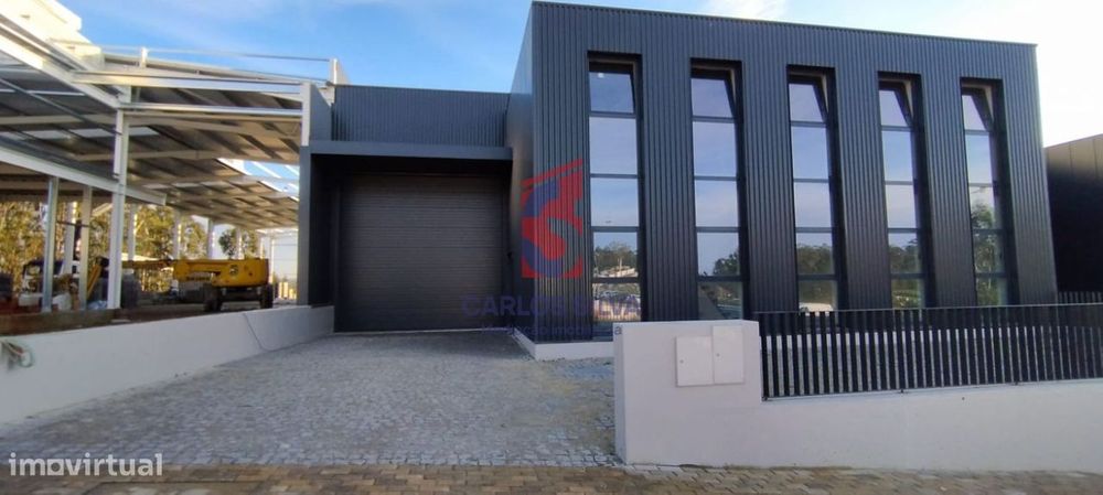 Pavilhão Industrial em Fradelos - Vila Nova de Famalicão