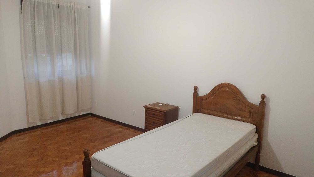 Quarto individual centro da Senhora da Hora