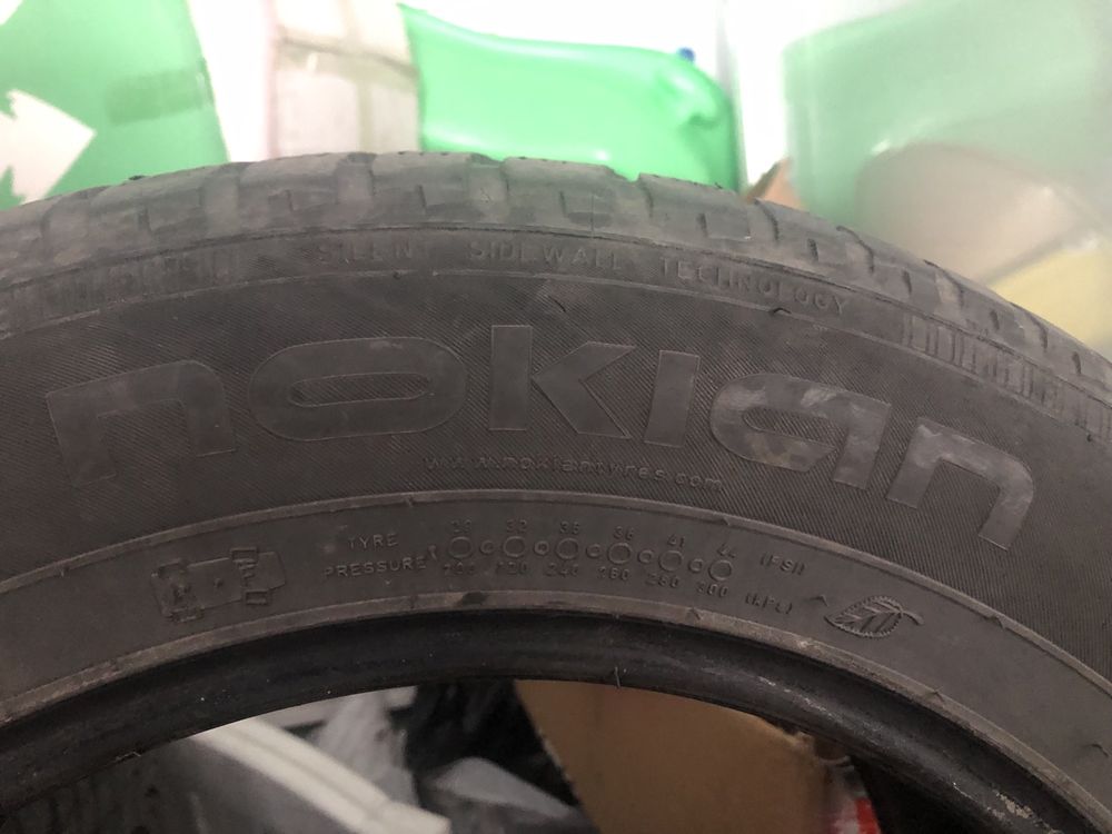 Шины Nokian 215/60 R16