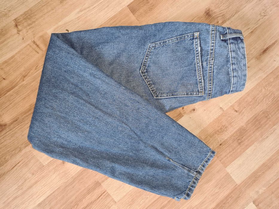 Spodnie jeans z wysokim stanem