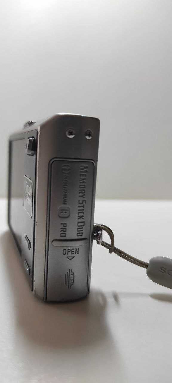 Фотоапарат Sony Cyber-Shot DSC-T50