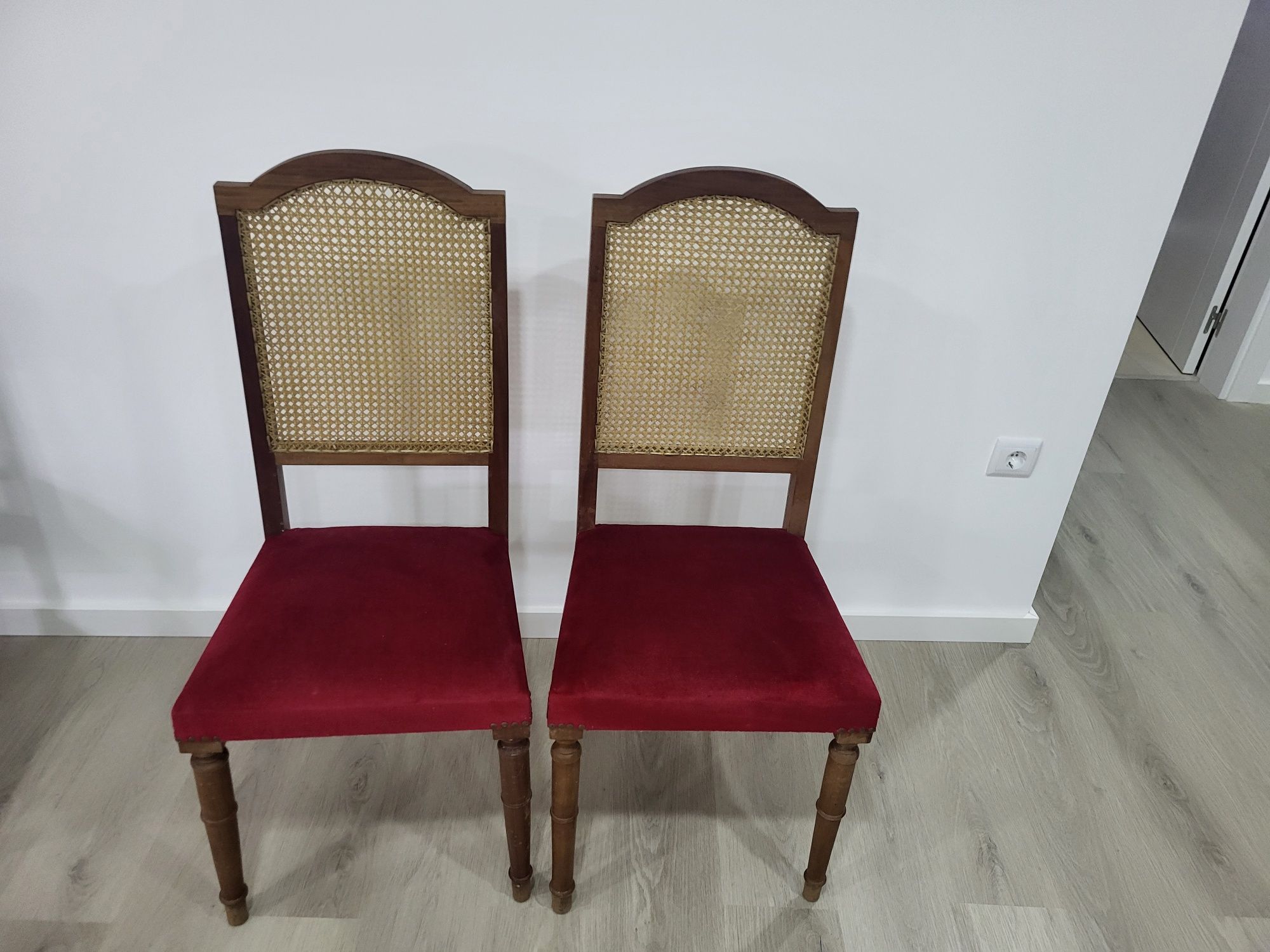 Cadeiras quarto antigas