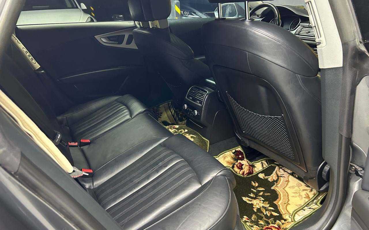 Audi A7 2015 року