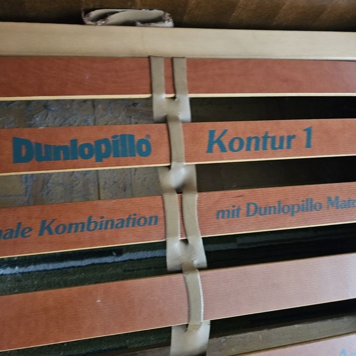 Łóżko podwójne i Meble komplet