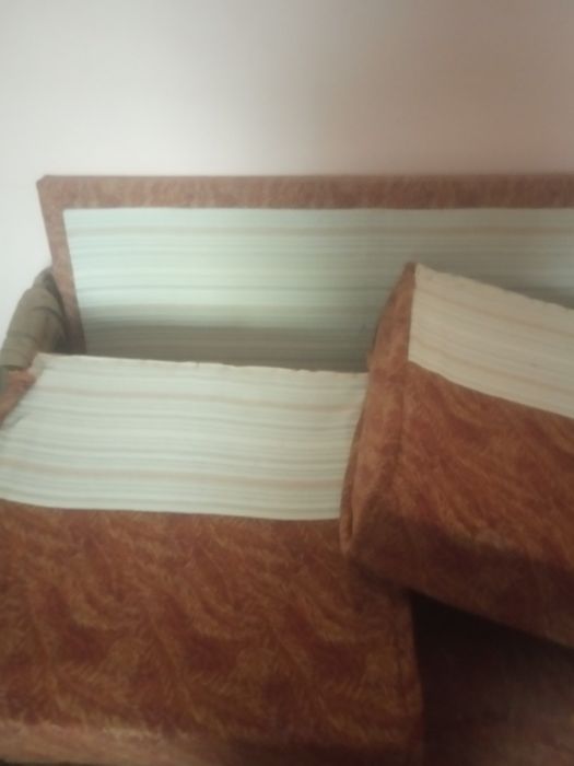 Диван-ліжко, в  гарному стані