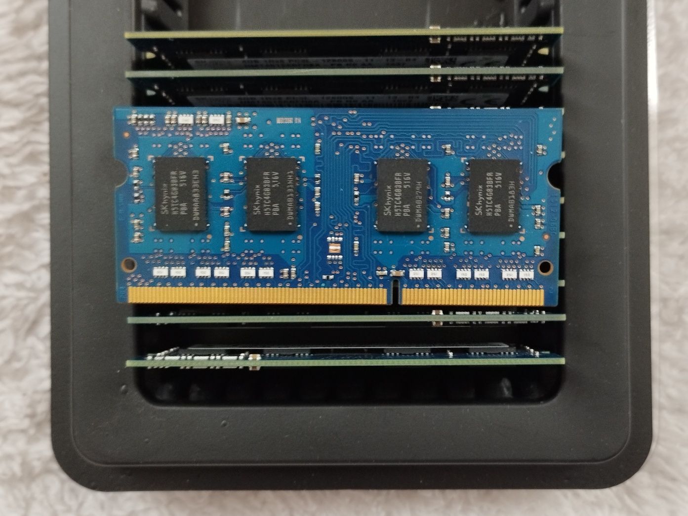 Фирменная память для ноутбука SoDimm DDR3-1600 4Gb SK Hynix, Samsung