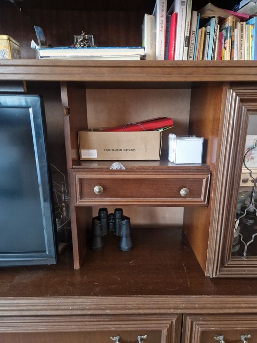 Mebloscianka drewniana ponad 30 letnia z Wiednia