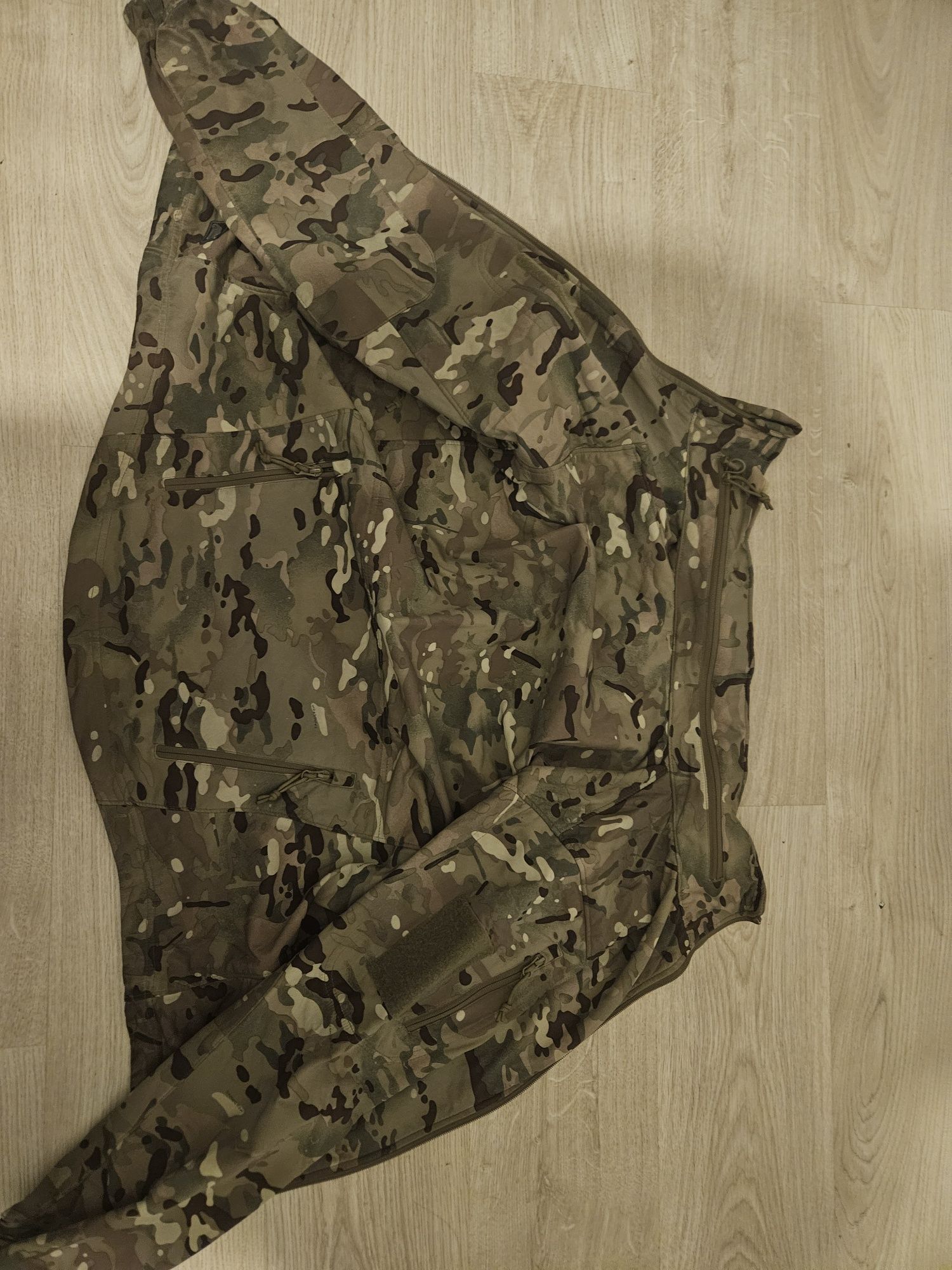 Kurtka Soft shell ocieplana multicam , helikon tex