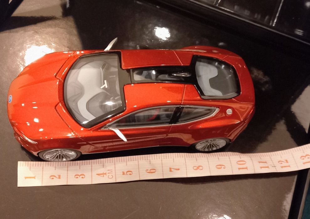 Ford EVOS concept, unikalna koncepcja Forda. Model kolekcjonerski.