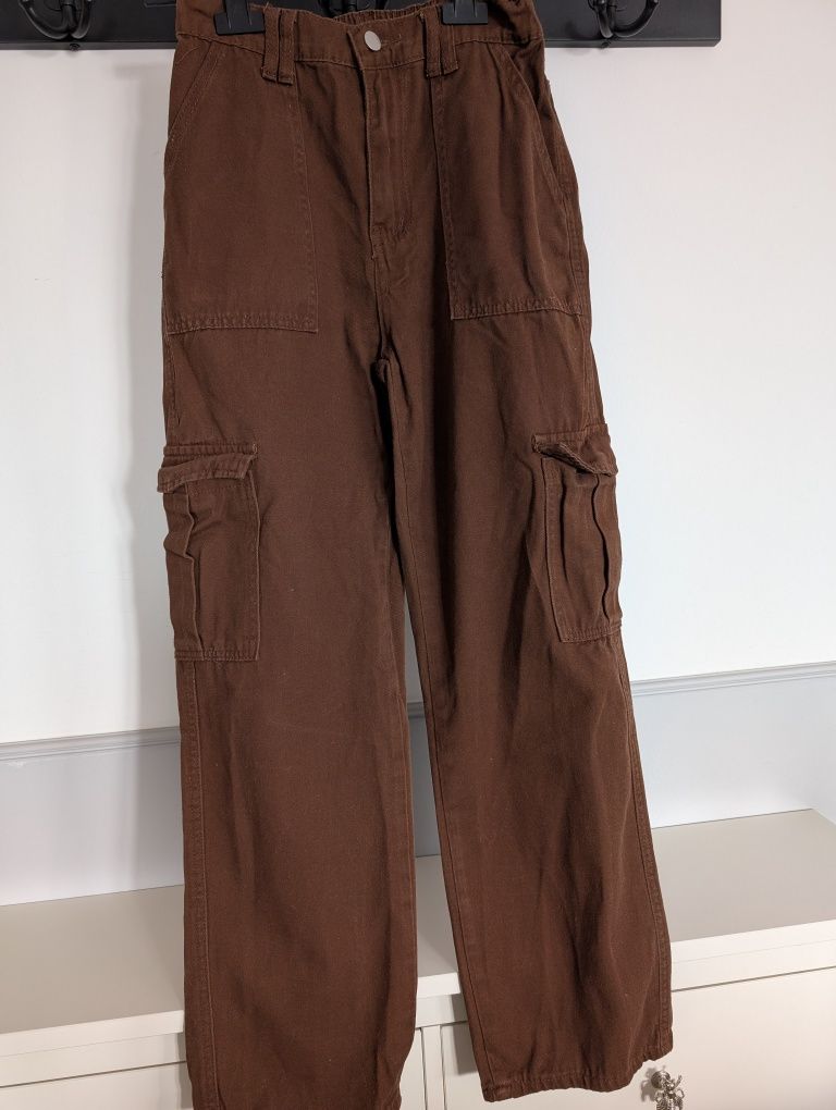 Brązowe bojówki H&M.. Rozmiar. S.