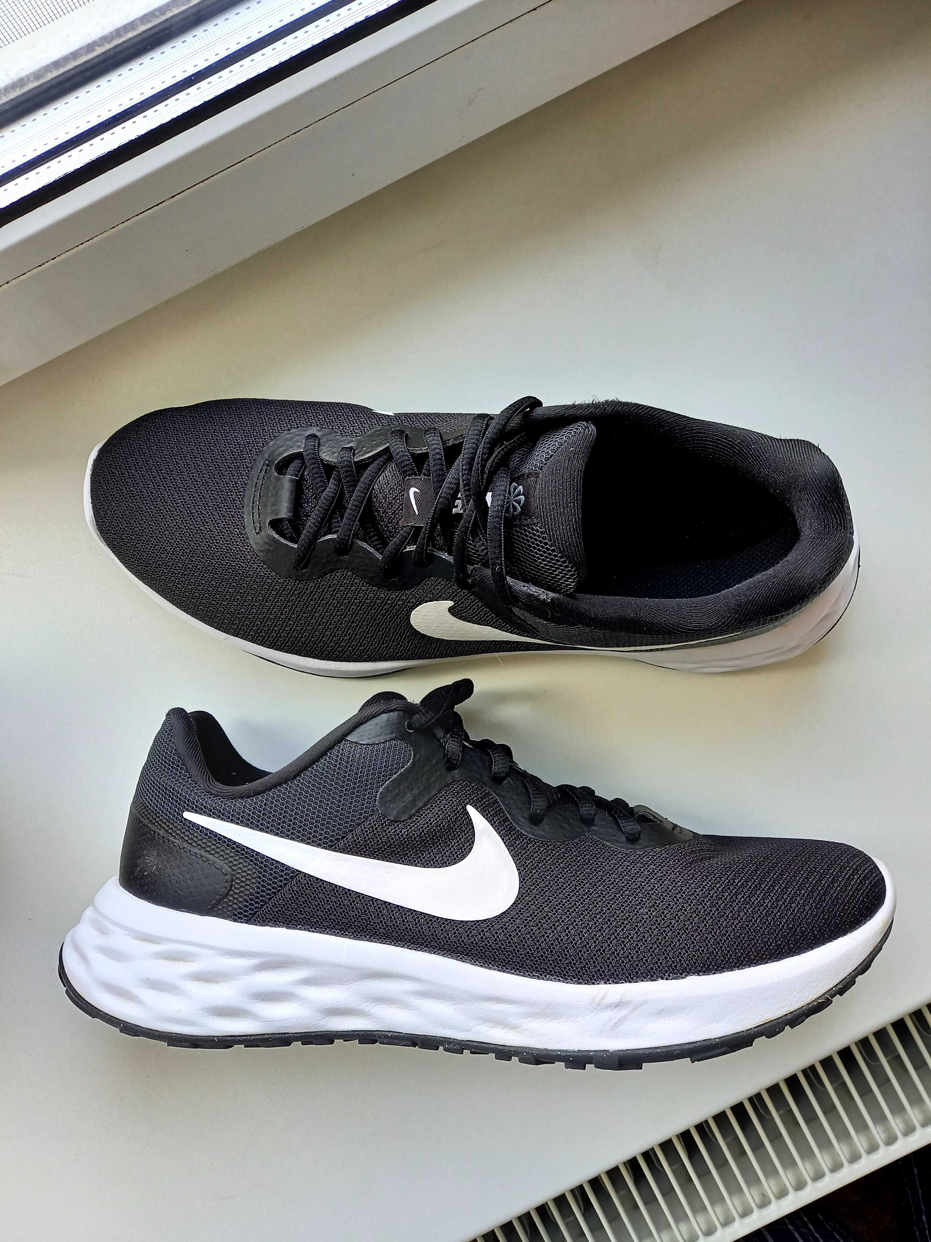 Кросівки Nike Revolution 6 44 розмір 28,5 см