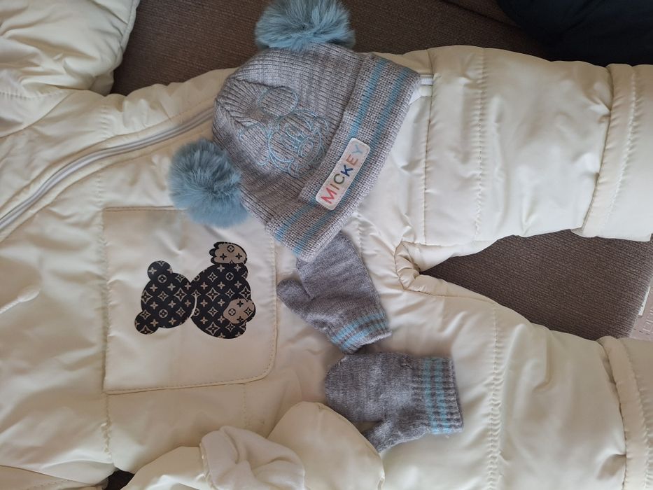 Два зимові комбінезони на овчині 9-12 місяців