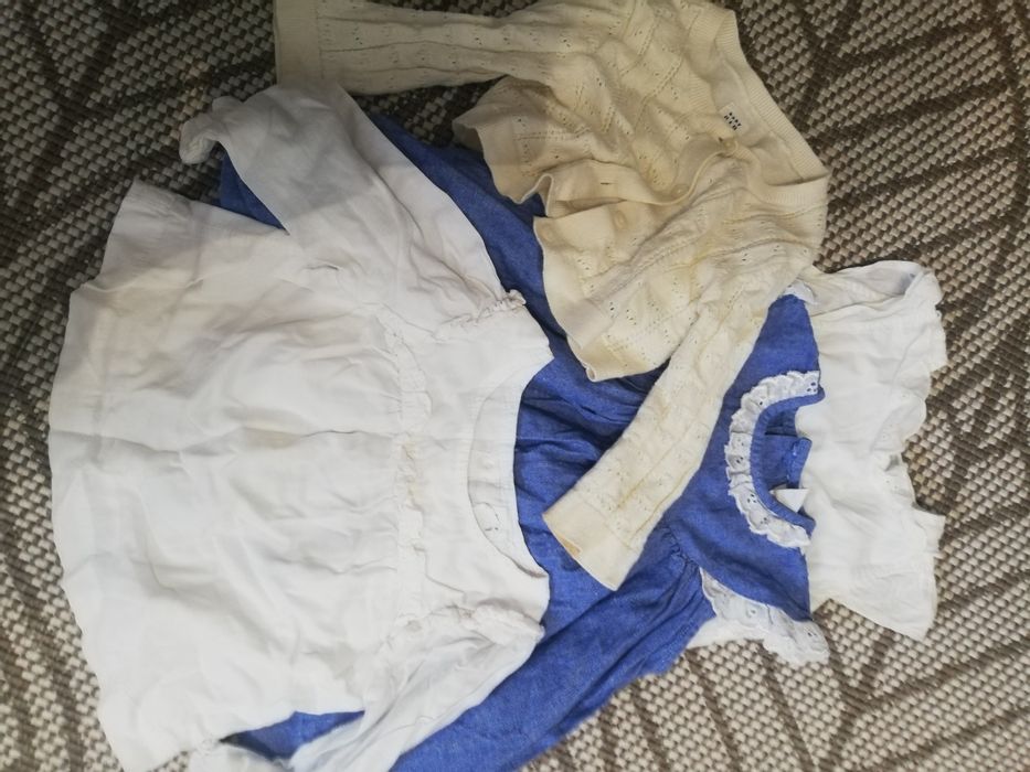 Sukienki bluzeczka i sweterek