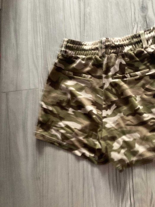 Krótkie spodenki New Yorker