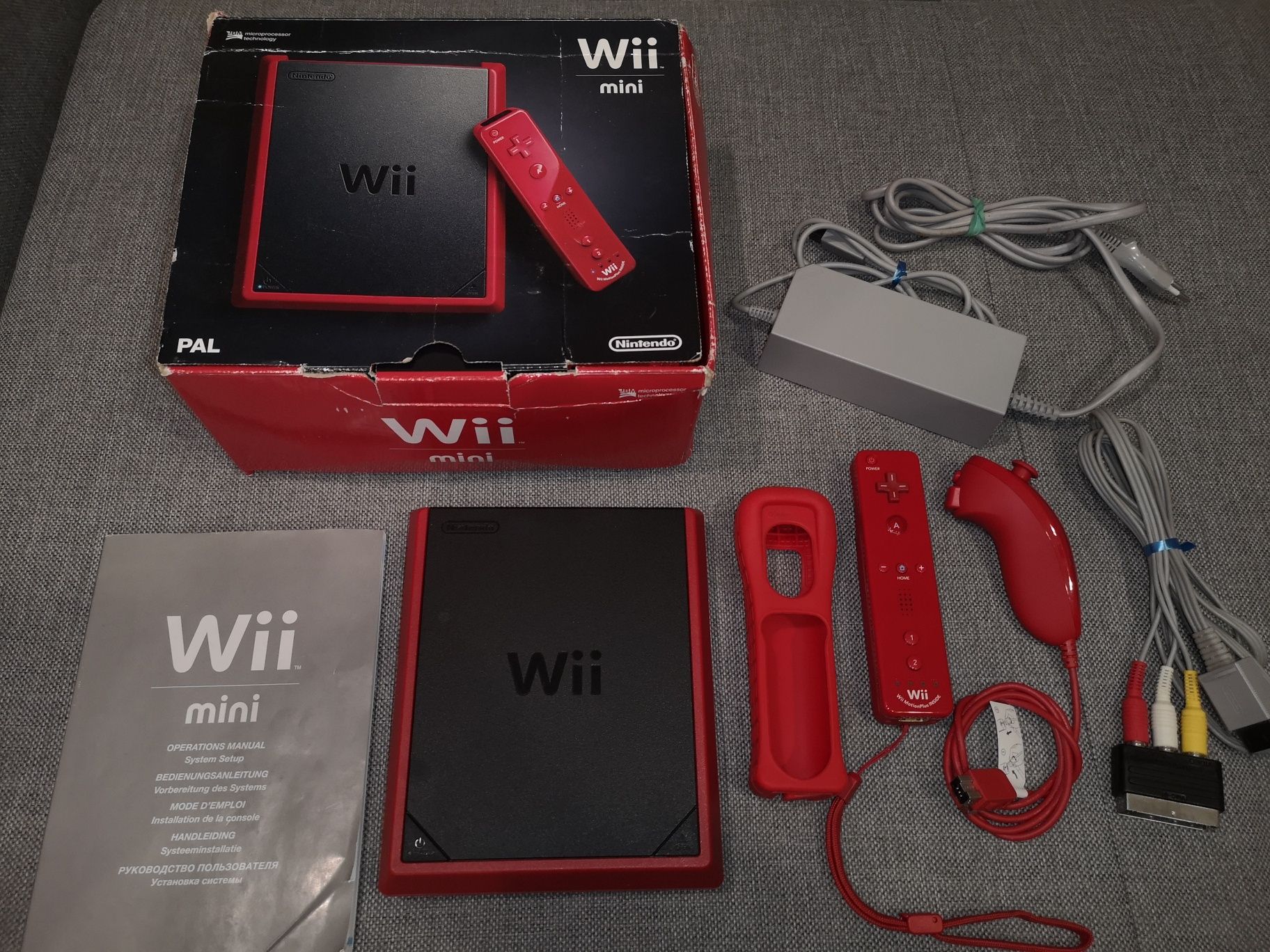 Konsola Wii Mini (Nintendo) komplet w pudełku, instrukcja GWARANCJA