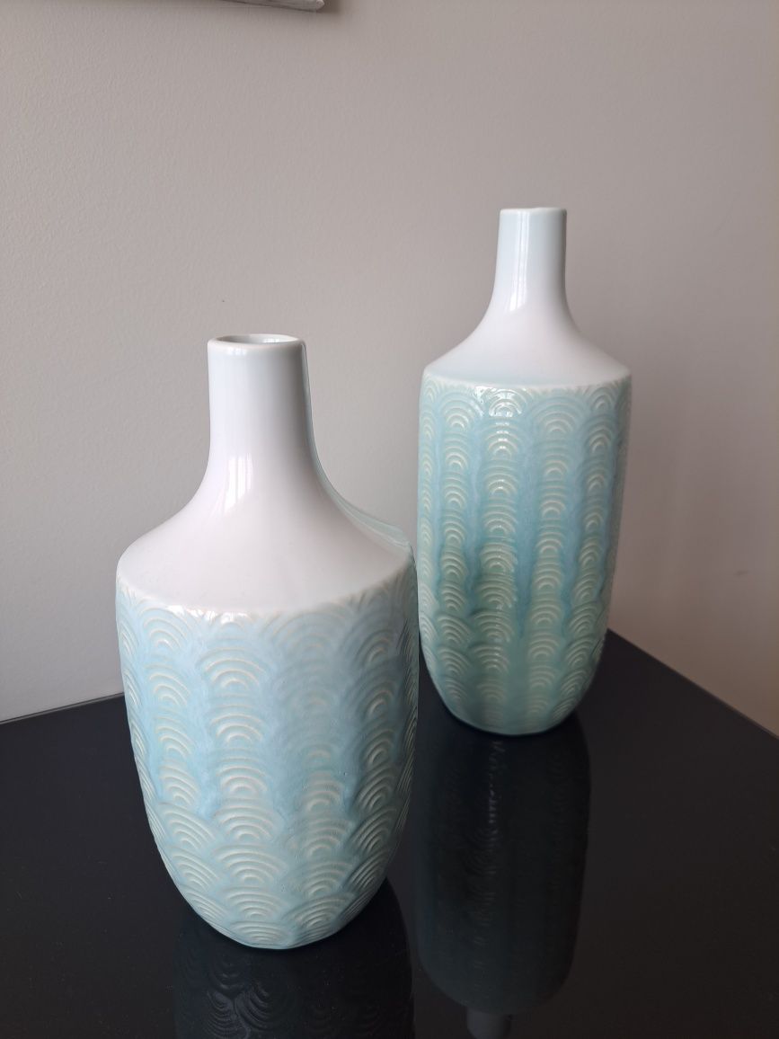 Conjunto 2 jarras tamanho 23cm e 28cm