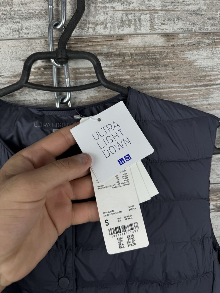 Женская новая жилетка uniqlo безрукавка размер S