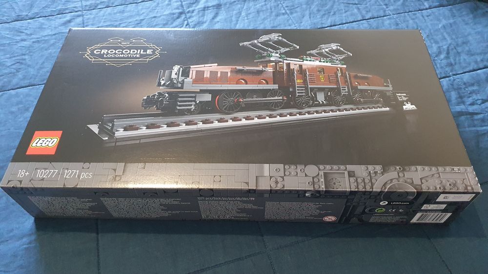 Lego 10277 - Crocodile Locomotive novo e selado