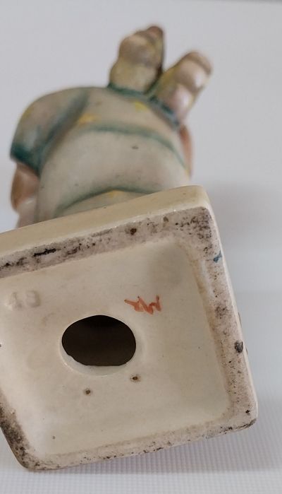 Lindíssima estatueta de anjo em porcelana Alemã Hummel Goebel