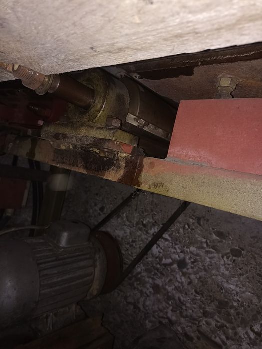 Sprzedam heblarke szerokość noży 25 cm