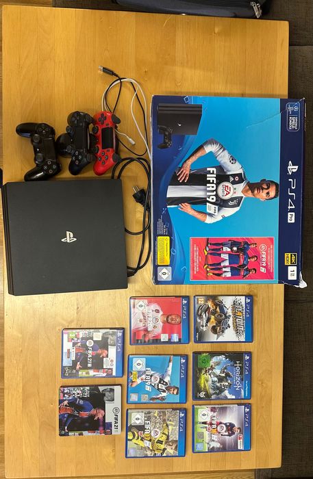 Konsola Sony PS4 PRO 1TB