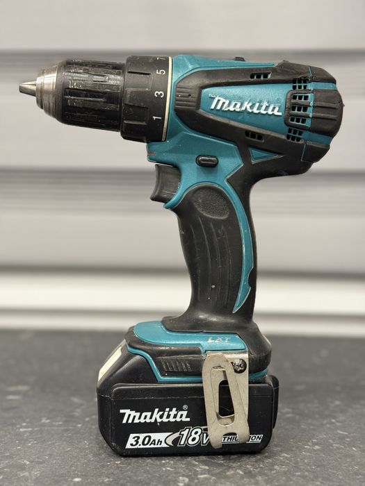 Sprzedam wiertarko-wkrętarke Makita DDF456