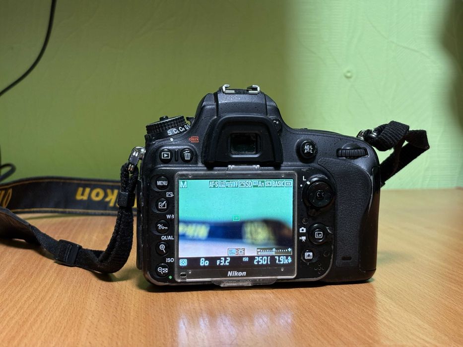 Фотоапарат Nikon D610 + Nikkor 50mm f/1.8G