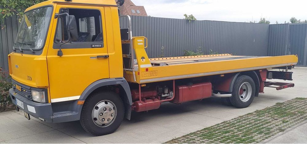 Продам евакуатор на запчастини