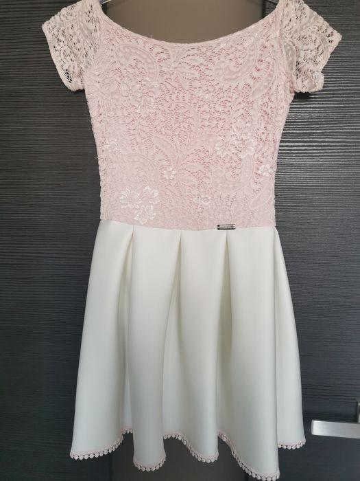 Sukienka dla nastolatki