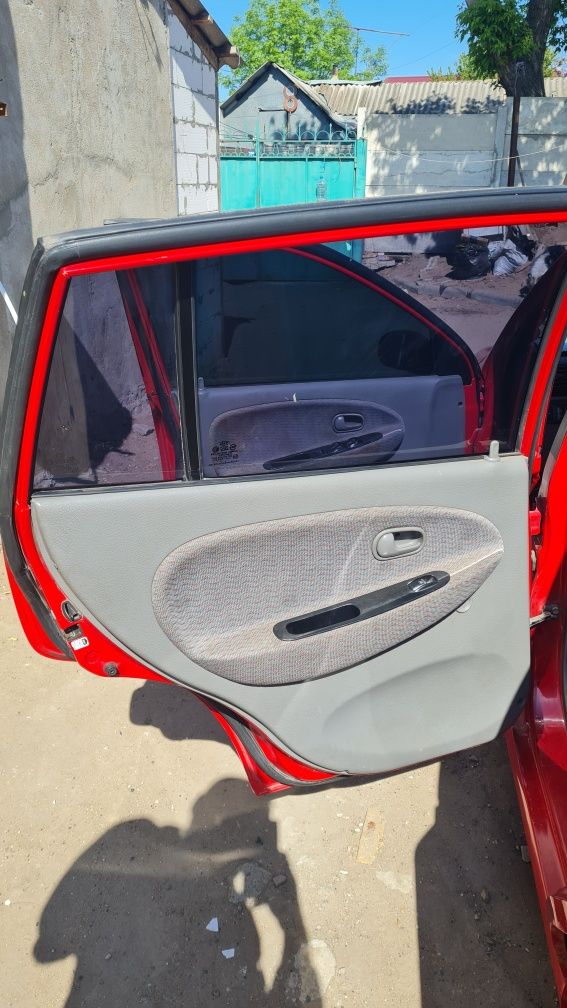 Продам Kia Rio LS Обмен желательно минивен,каблучок.
