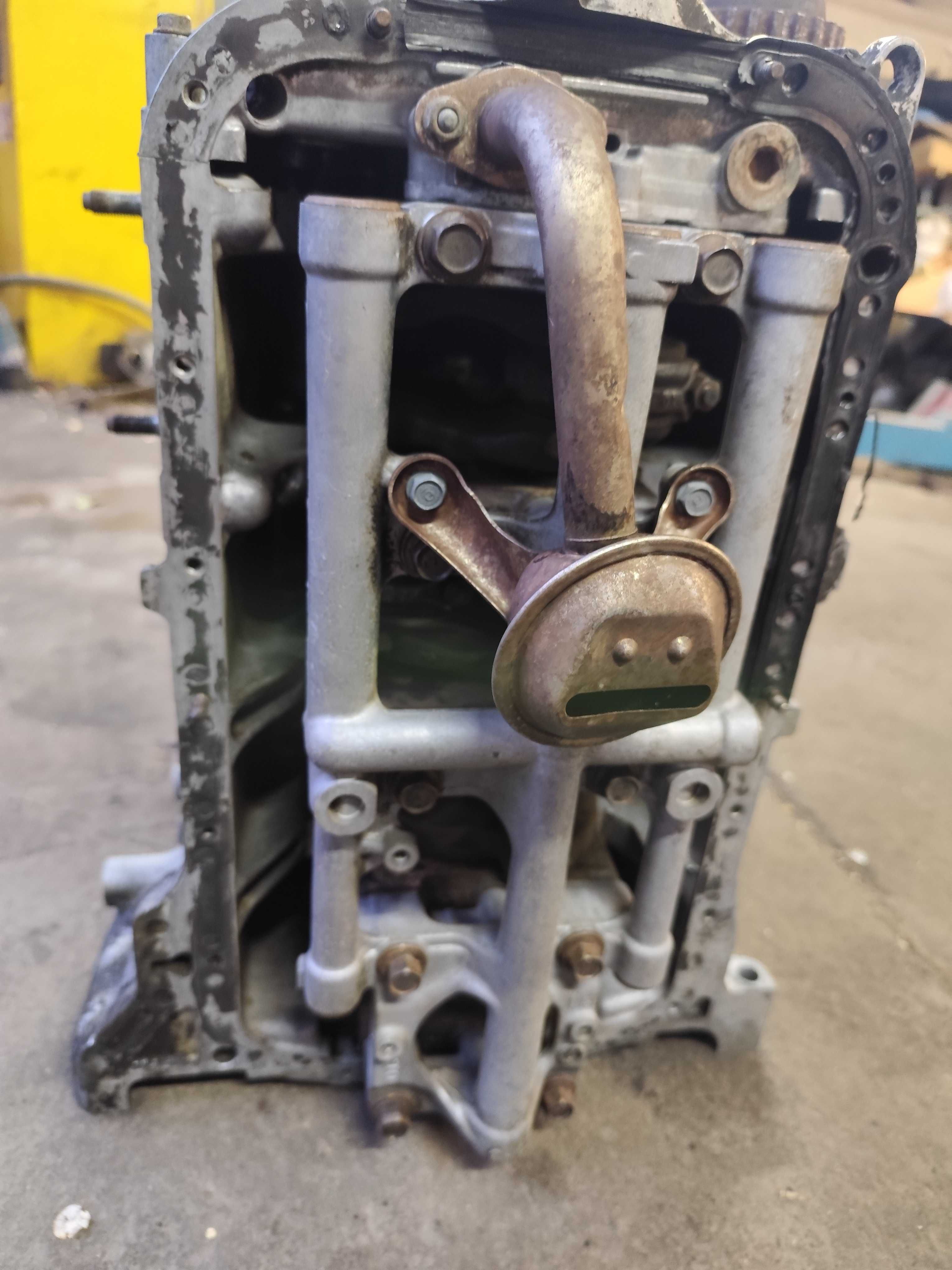 Продам мотор,запчастини Ф18а3 (f18a3) на аккорд 5