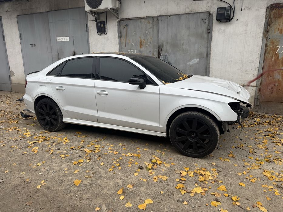 Audi A3 2015рік 2.0Бензин Quattro після дтп