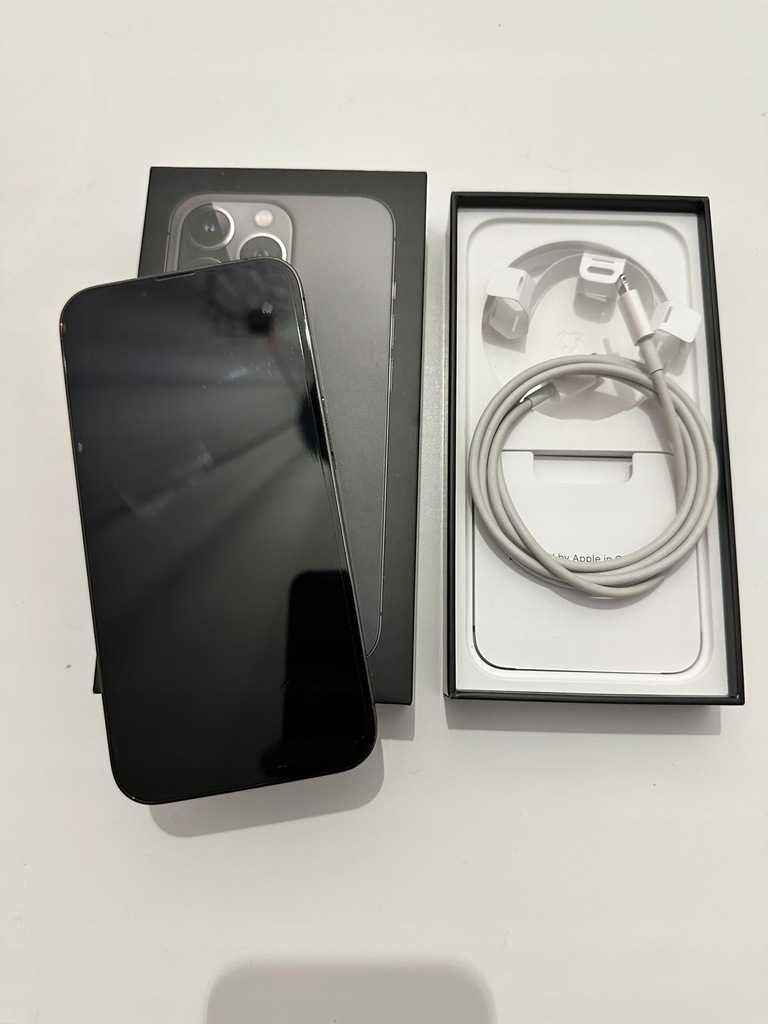 Idealny smartfon Apple iPhone 13 Pro 6 GB / 256 GB szary