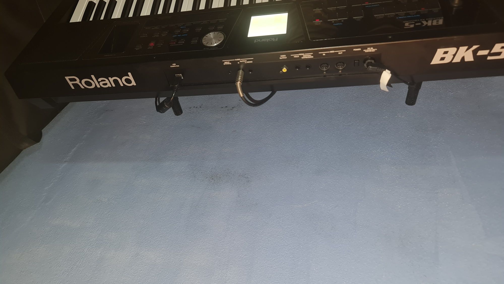 Teclado Roland BK-5  (ATENÇÃO (pagamento e entrega em mão)