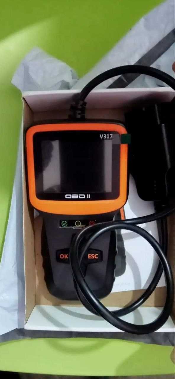 Автомобильный сканер OBD2 UYYE V317, считыватель ошибок