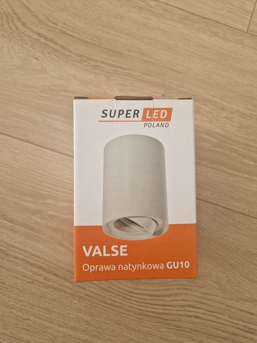 Oprawa natynkowa tuba 11,5 cm SuperLed Poland