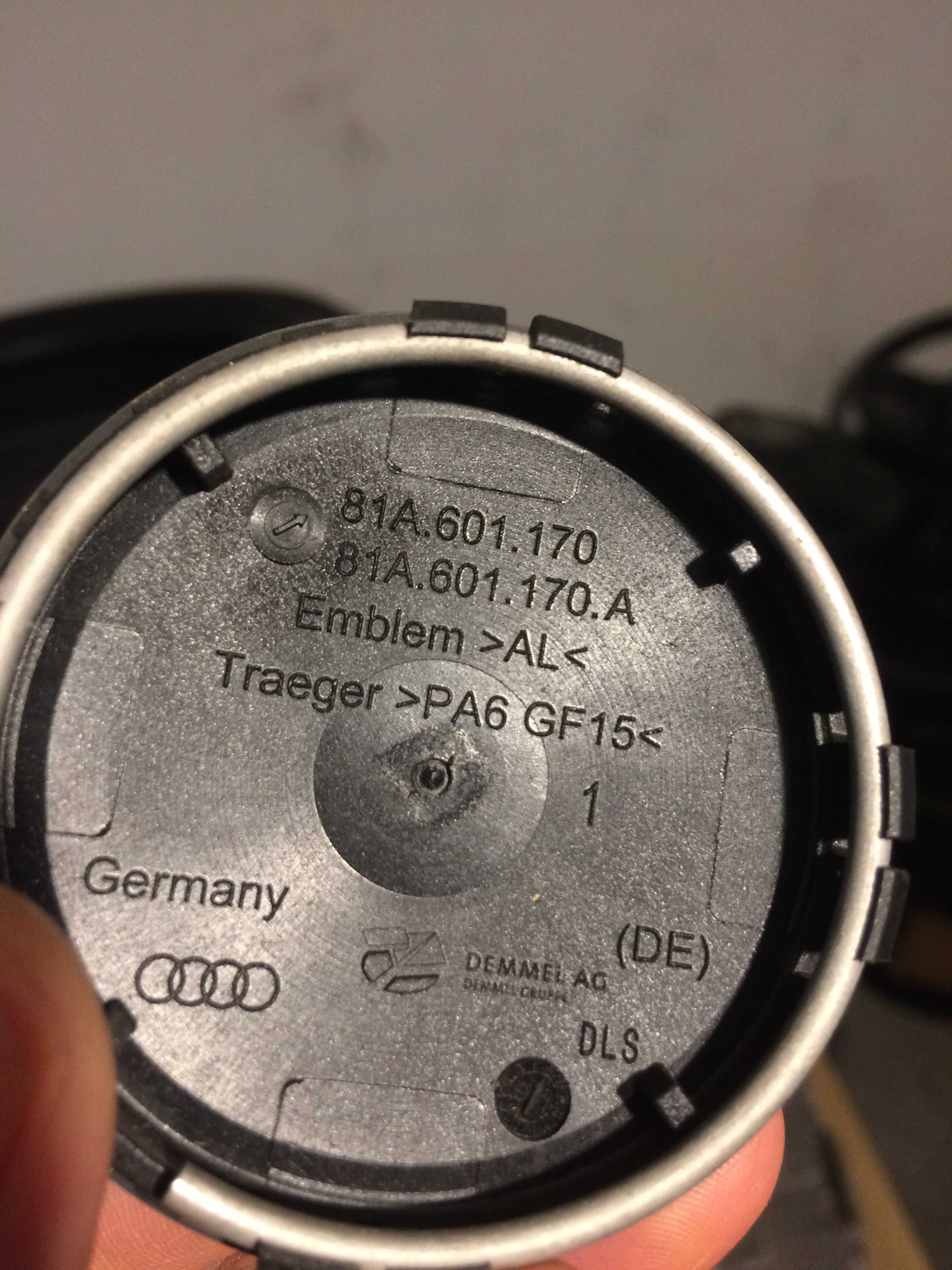 4x Dekielki OEM Audi A1 A3 A4 A5 A6 A7 A8 Q2 Q3 Q5 Q7 Q8 czarne 61 57