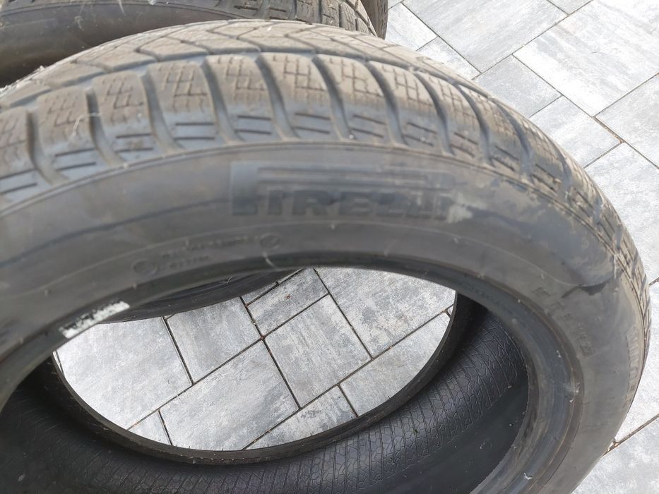 Opony zimowe Pirelli 18