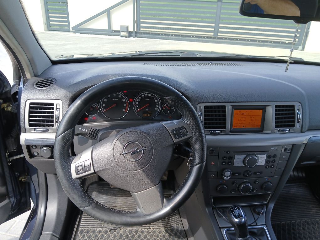 Opel Signum 2.0t 2008r.