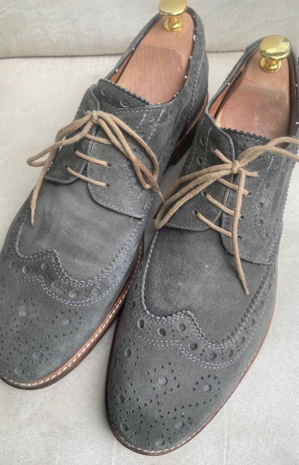 Buty Suitsupply typu Brogues r. 44 (10), zamszowe, skórzana podeszwa