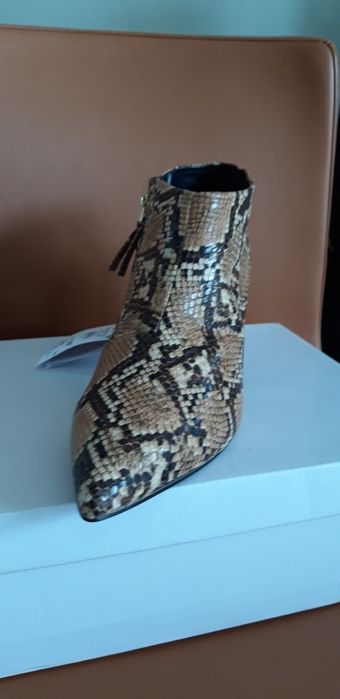 Botki Reserved roz.40