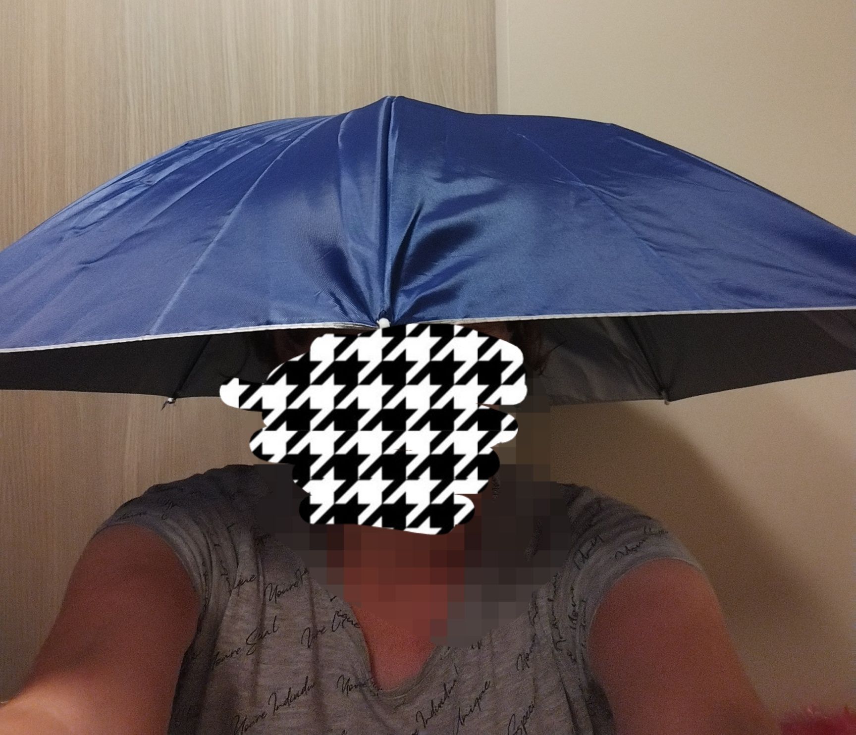 Parasolka na głowę
