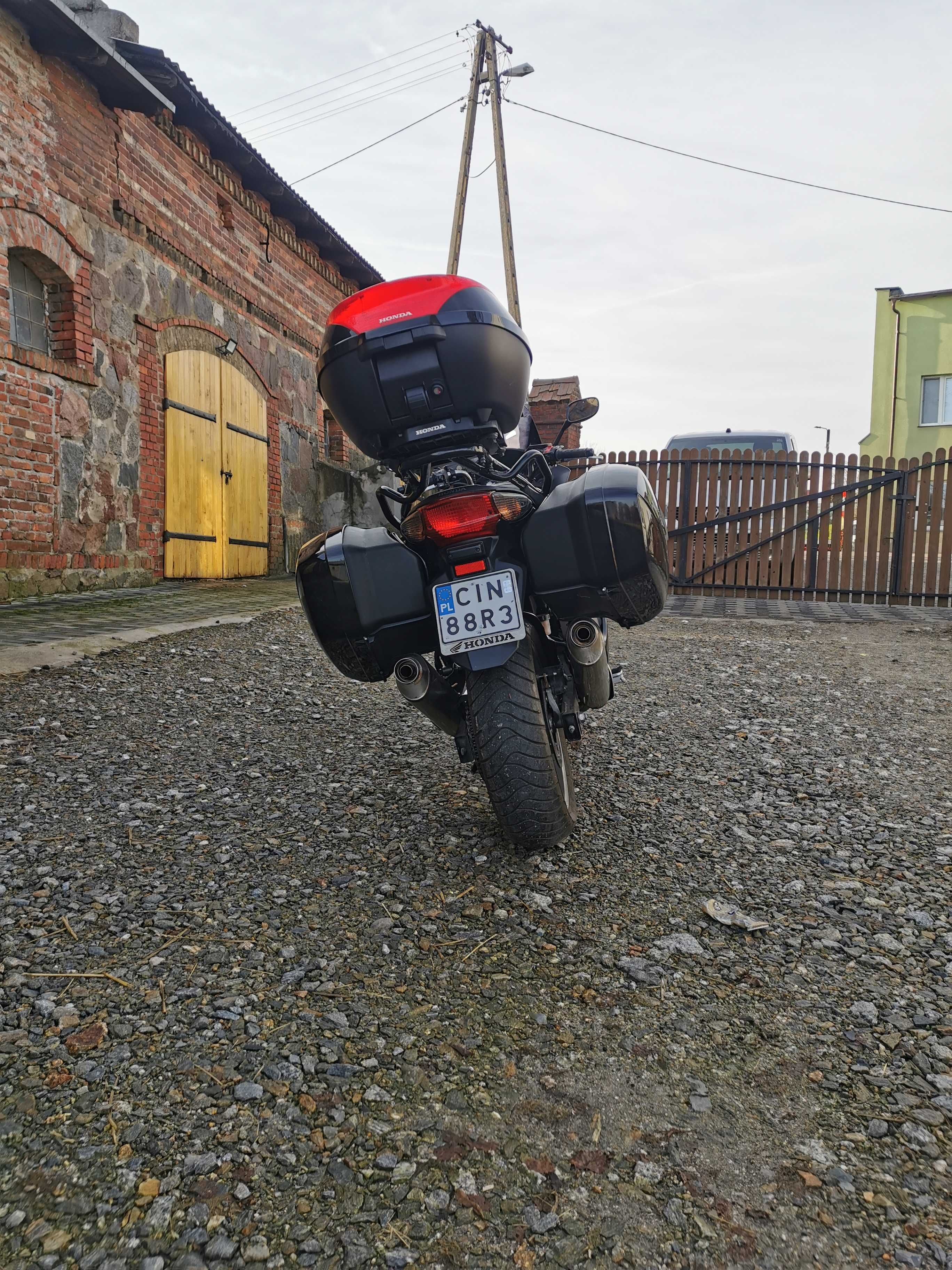 Honda cbf 1000 NISKI PRZEBIEB 15 TYS KM!!!