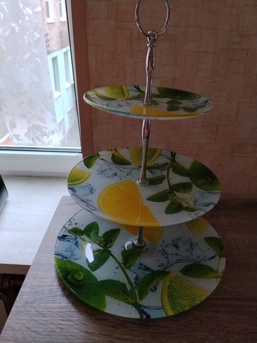 Продам фруктовница,луминарк,недорого