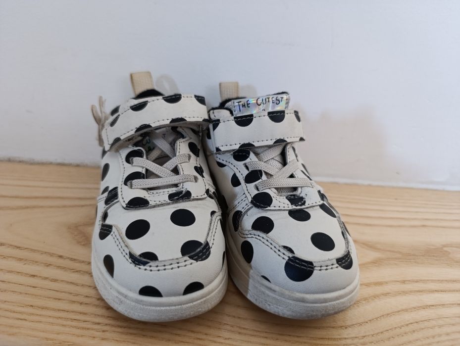 Adidasy Sinsay 26 ocieplane z króliczkiem ;)